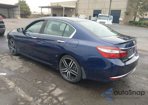 2016 Honda Accord Sport z USA, uszkodzony, nr VIN 1HGCR2F63GA082449